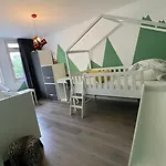 דירה A Whole Family Expat House With Ac, Garden, Close To Efteling טילבורג