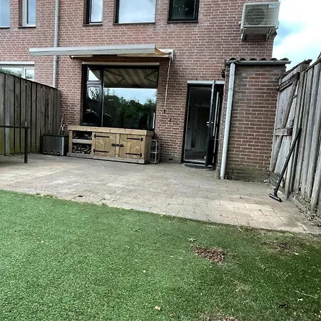 Appartement A Whole Family Expat House With Ac, Garden, Close To Efteling